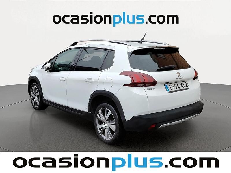 Usado Peugeot 2008 Allure 120 CV (88 kW) 2019 Blanco SUV