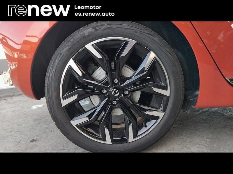 Usado Renault Clio V Techno 145 CV (106 kW) 2025 Naranja Berlina