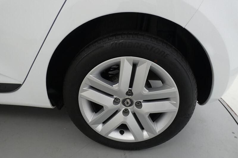 Usado Renault Clio V Intens 91 CV (66 kW) 2021 Blanco Utilitario