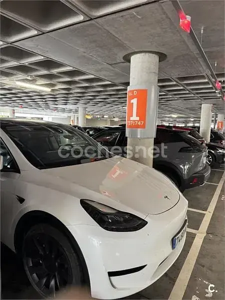 Usado Tesla Model Y RWD 250 kW (340 CV) 2023 Eléctrico SUV