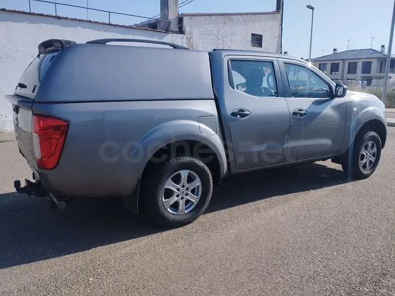 Usado Nissan Navara Visia 160 CV (117 kW) 2017 Gris / plata Pickup/Camioneta