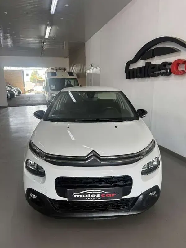 Usado Citroën C3 Feel 99 CV (72 kW) 2018 Blanco Utilitario