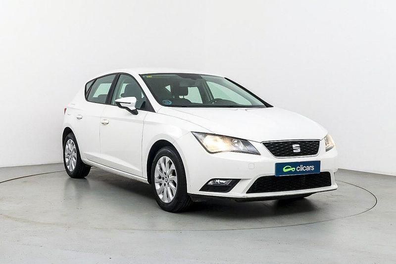Usado Seat Leon Style 125 CV (91 kW) 2016 Blanco Berlina