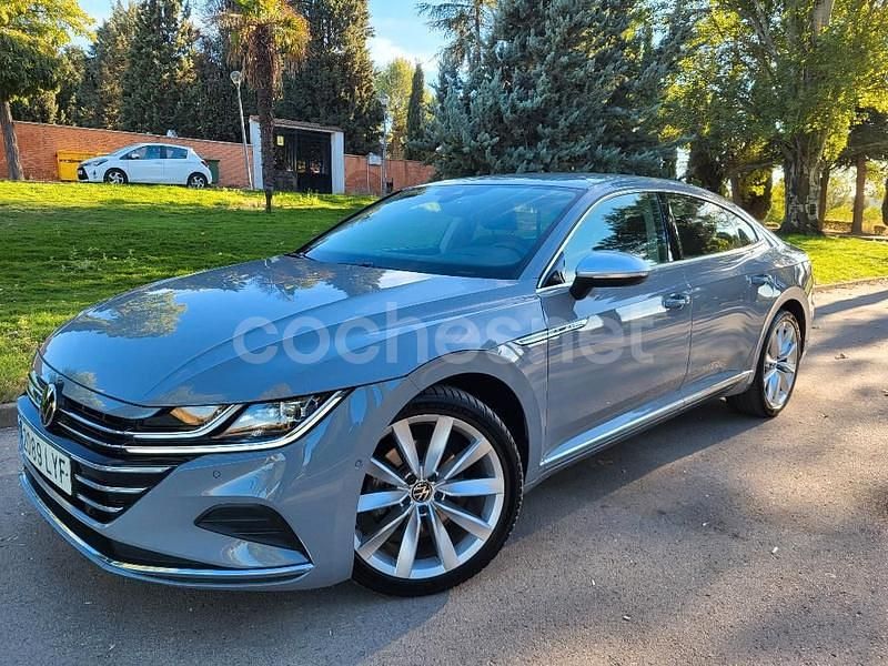 Gris / plata Usado 2022 VW Arteon Elegance Berlina | 24.999 € (Precio justo) - Imagen 1/4