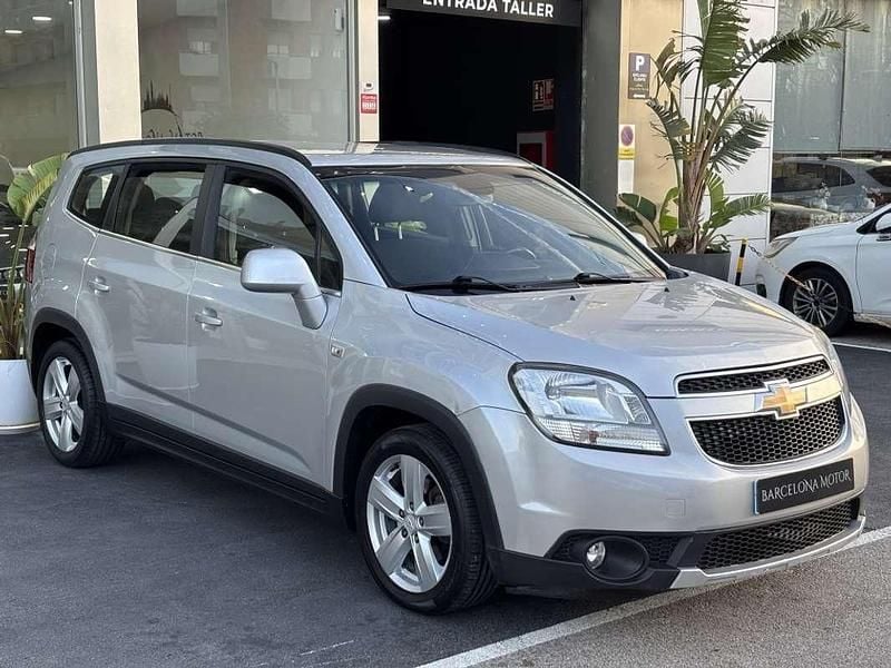 Usado Chevrolet Orlando LTZ 141 CV (103 kW) 2011 Gris / plata Monovolumen