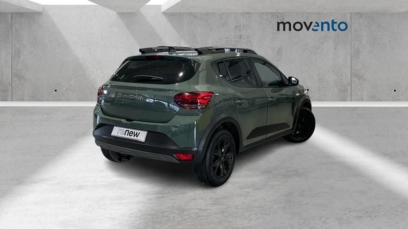 Usado Dacia Sandero Extreme 101 CV (74 kW) 2025 Verde Berlina
