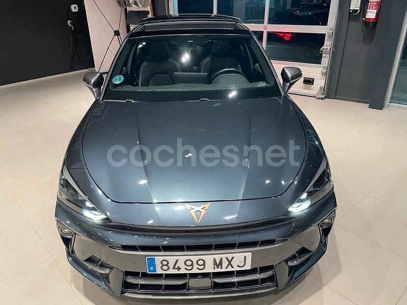 Usado Cupra Leon 150 CV (110 kW) 2024 Gris / plata Berlina