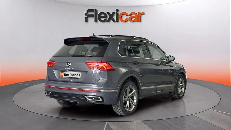 Usado VW Tiguan R-line 150 CV (110 kW) 2021 Gris SUV