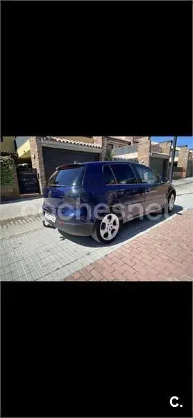 Usado VW Golf IV 105 CV (77 kW) 2006 Azul Berlina