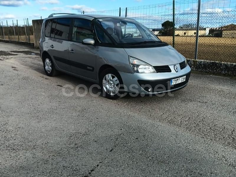 Usado Renault Espace Authentique 120 CV (88 kW) 2004 Gris / plata Monovolumen