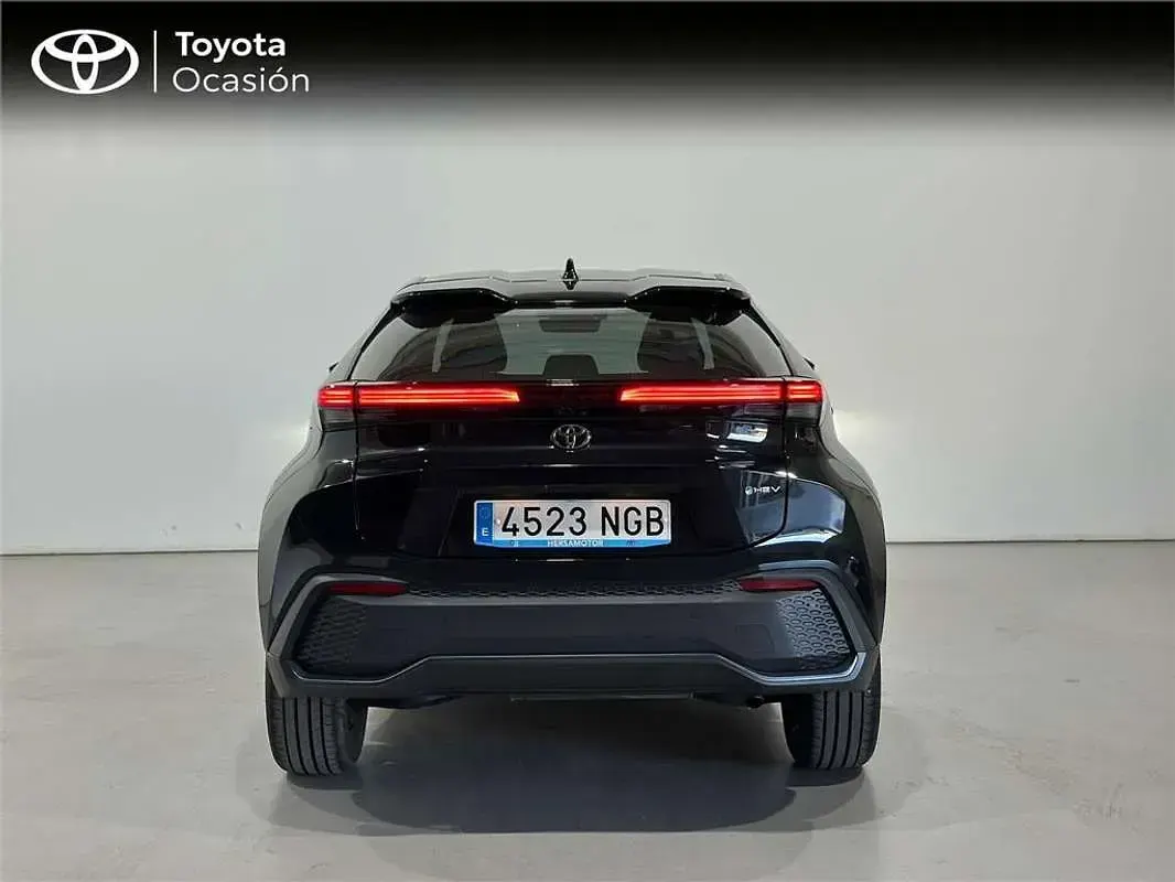 Usado Toyota Auris Advance 136 CV (100 kW) 2025 Utilitario