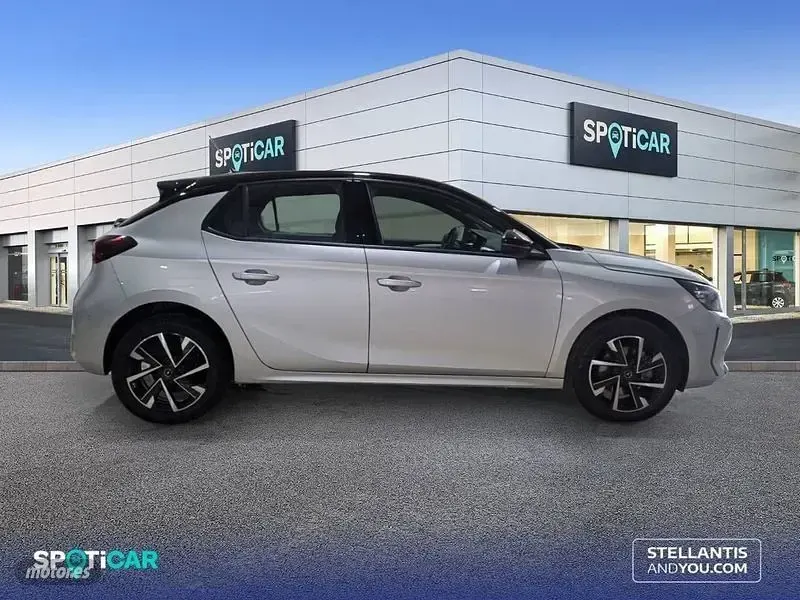 Usado Opel Corsa 100 CV (73 kW) 2025 Plateado Utilitario