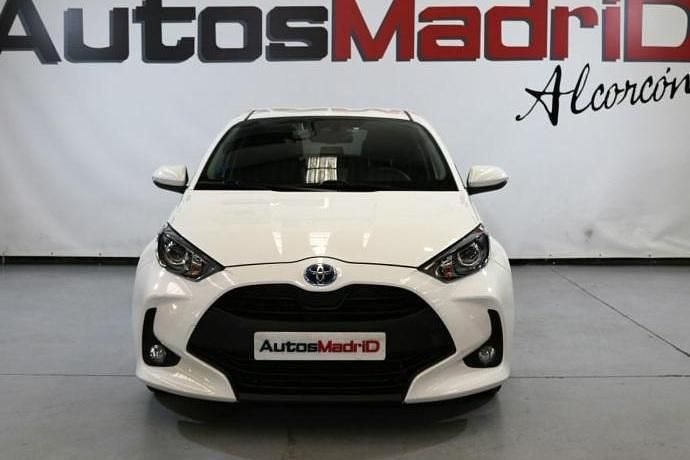 Usado Toyota Yaris Hybrid Active 116 CV (85 kW) 2021