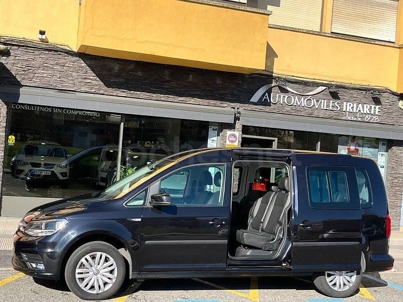 Usado VW Caddy Maxi Trendline 102 CV (75 kW) 2019 Negro Monovolumen