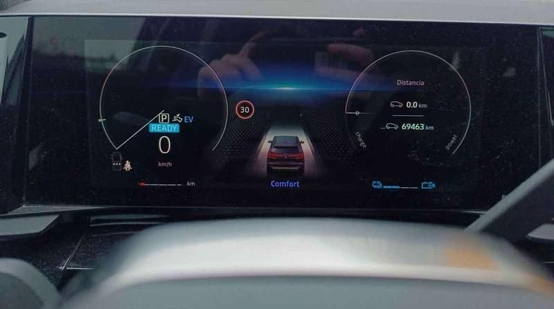 Usado Renault Austral Iconic 200 CV (147 kW) 2023 Blanco SUV