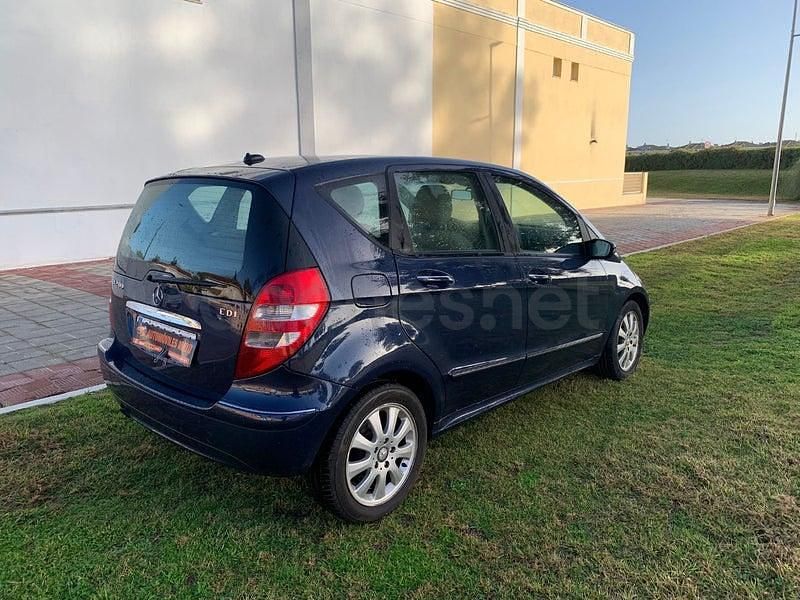 Usado Mercedes A200 Elegance 140 CV (102 kW) 2009 Azul Monovolumen