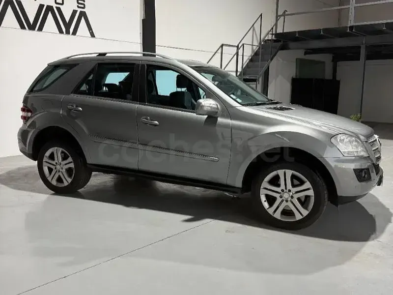 Usado Mercedes ML350 211 CV (155 kW) 2010 Gris / plata SUV