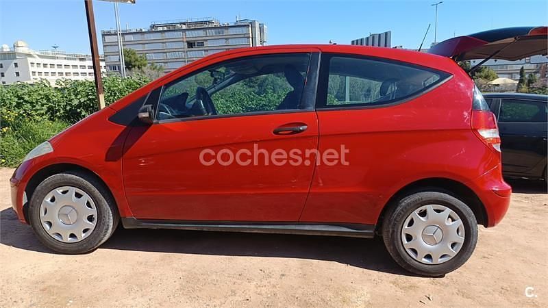 Usado Mercedes A150 Classic 95 CV (69 kW) 2008 Rojo Monovolumen