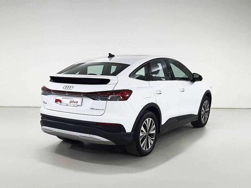 Usado Audi Q4 e-tron Advanced Plus 150 kW (204 CV) 2022 Blanco SUV