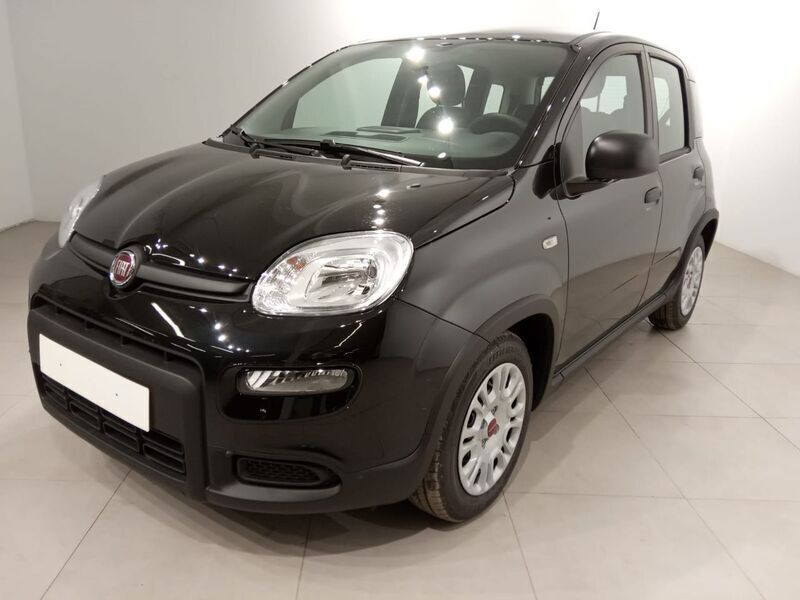 Usado Fiat Panda 70 CV (51 kW) 2024 Negro Utilitario