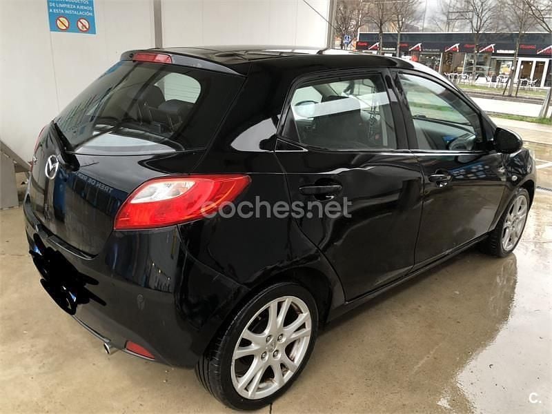 Usado Mazda 2 Active 75 CV (55 kW) 2008 Negro Utilitario