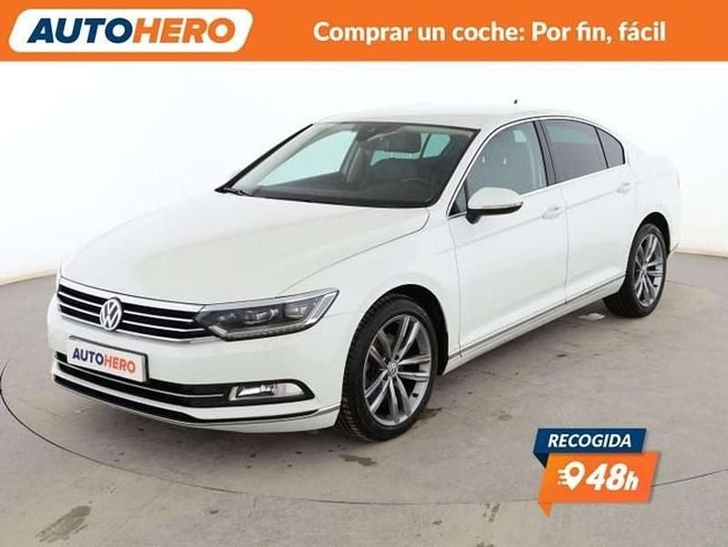 Usado VW Passat Sport 150 CV (110 kW) 2015 Blanco Berlina