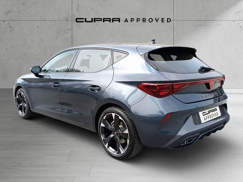 Usado Cupra Leon 150 CV (110 kW) 2025 Gris Berlina