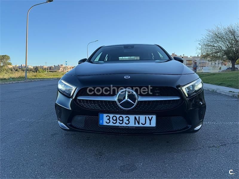 Usado Mercedes A180 116 CV (85 kW) 2023 Negro Berlina