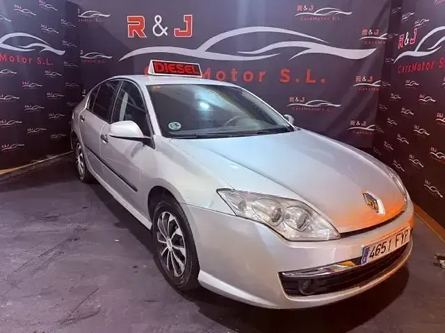 Usado Renault Laguna III Authentique 110 CV (80 kW) 2008 Gris Berlina