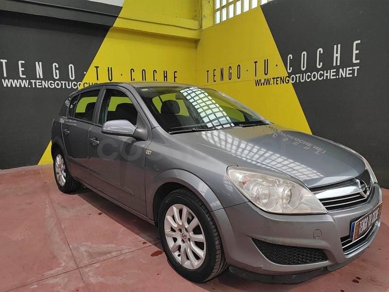 Usado Opel Astra Enjoy 105 CV (77 kW) 2007 Gris / plata Berlina