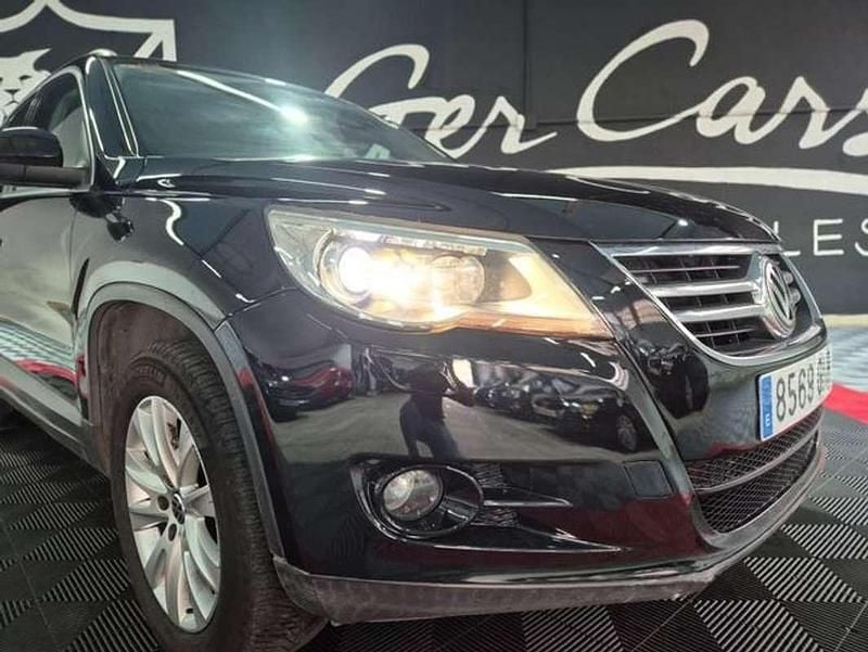 Usado VW Tiguan 140 CV (102 kW) 2009 Negro SUV