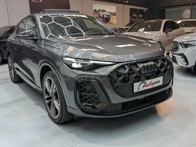 Usado Audi Q5 Sportback S-Line 204 CV (150 kW) 2025 Gris / plata SUV