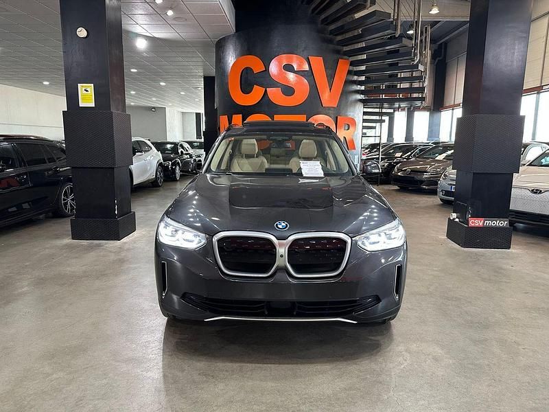 Usado BMW iX3 Impressive 210 kW (286 CV) 2021 Gris SUV
