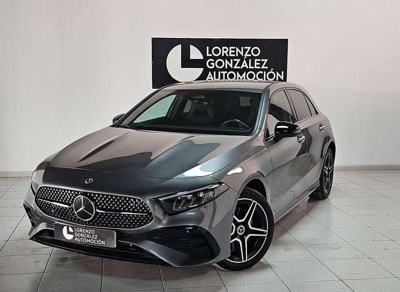 Gris Usado 2024 Mercedes A250 Advanced Utilitario | 34.900 € (Un poco caro) - Imagen 1/4