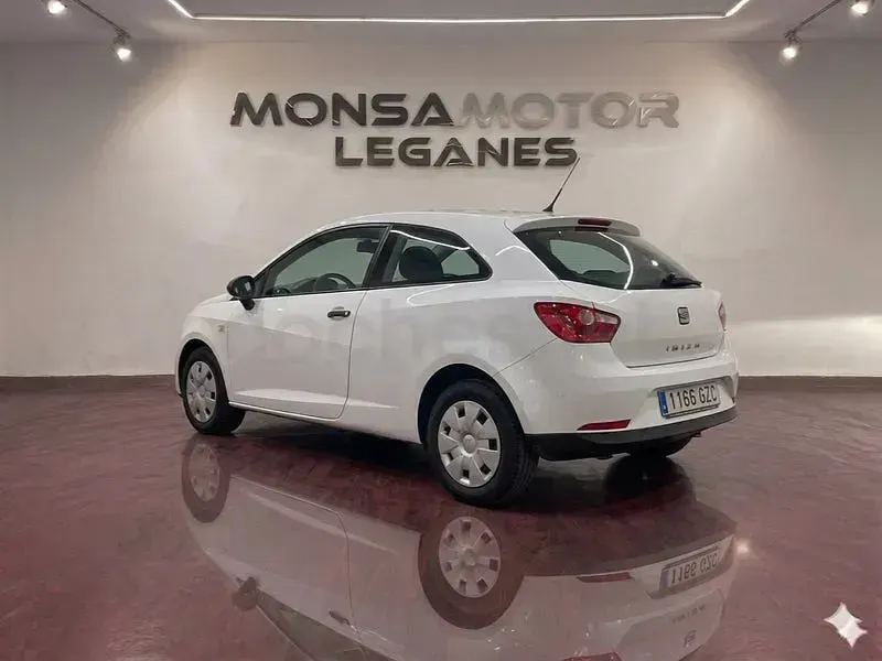 Usado Seat Ibiza SC Reference 60 CV (44 kW) 2012 Blanco Utilitario