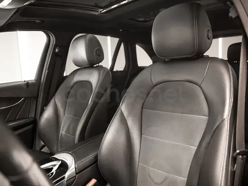 Usado Mercedes GLC250 204 CV (150 kW) 2018 Blanco SUV