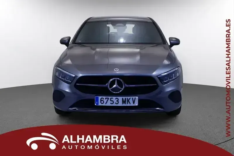 Usado Mercedes A250 218 CV (160 kW) 2024 Gris Berlina