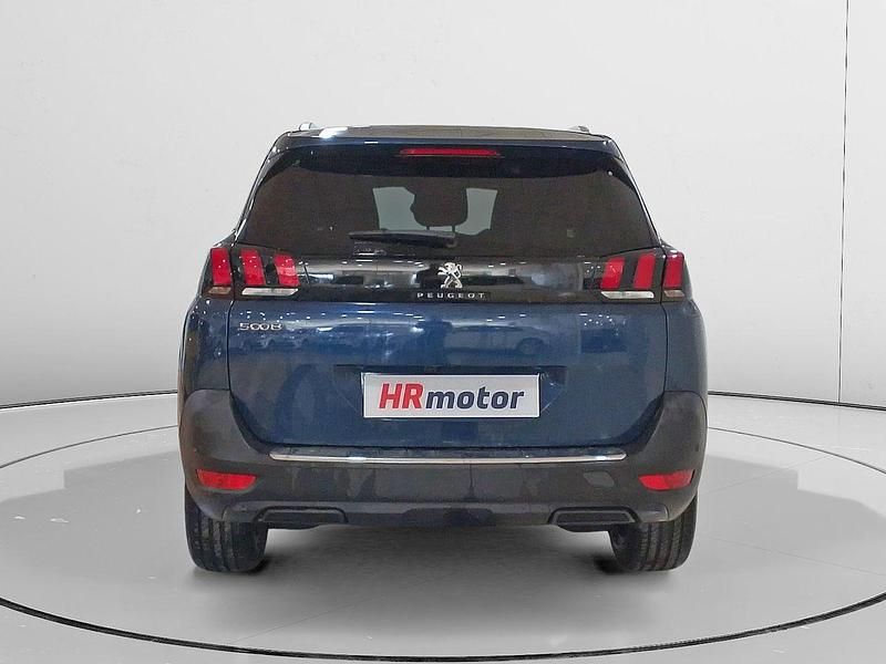 Usado Peugeot 5008 Allure 131 CV (96 kW) 2023 Azul SUV