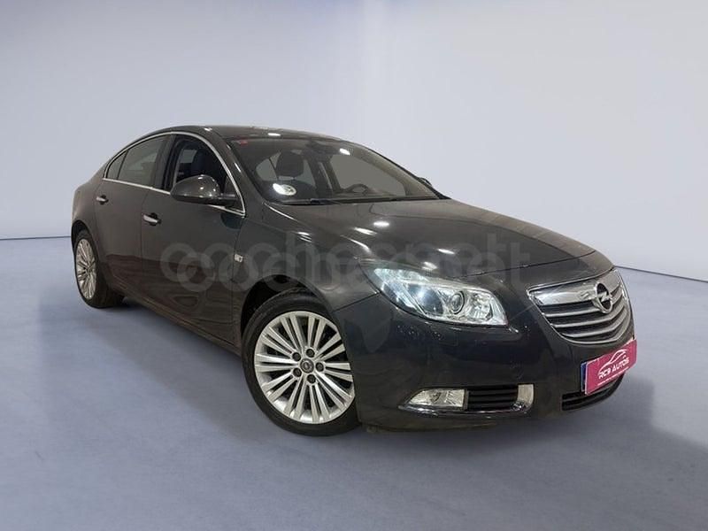 Usado Opel Insignia Excellence 131 CV (96 kW) 2013 Gris / plata Berlina