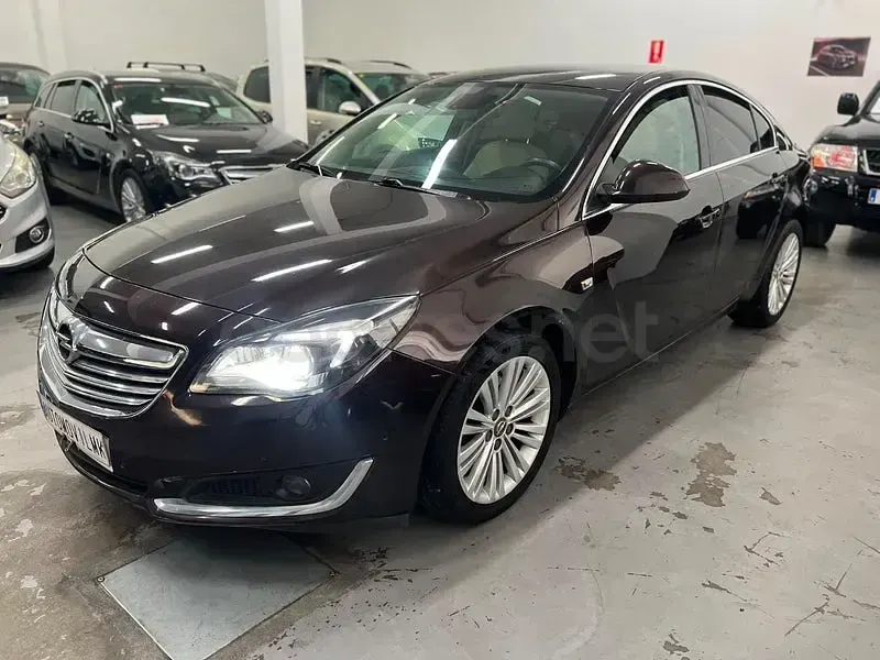 Usado Opel Insignia Excellence 163 CV (119 kW) 2013 Granate Berlina