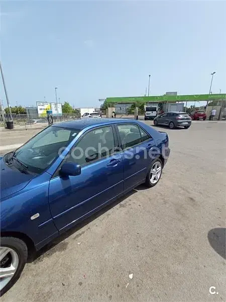 Usado Lexus IS200 Luxury Line 155 CV (114 kW) 2002 Azul Berlina