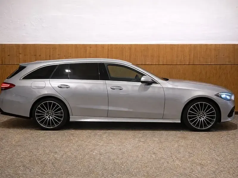 Käytetty Mercedes C200 163 HP (119 kW) 2024 Harmaa Farmari