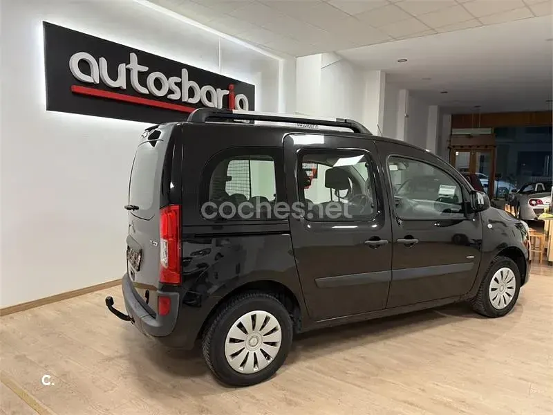Usado Mercedes Citan 111 110 CV (80 kW) 2017 Negro Monovolumen