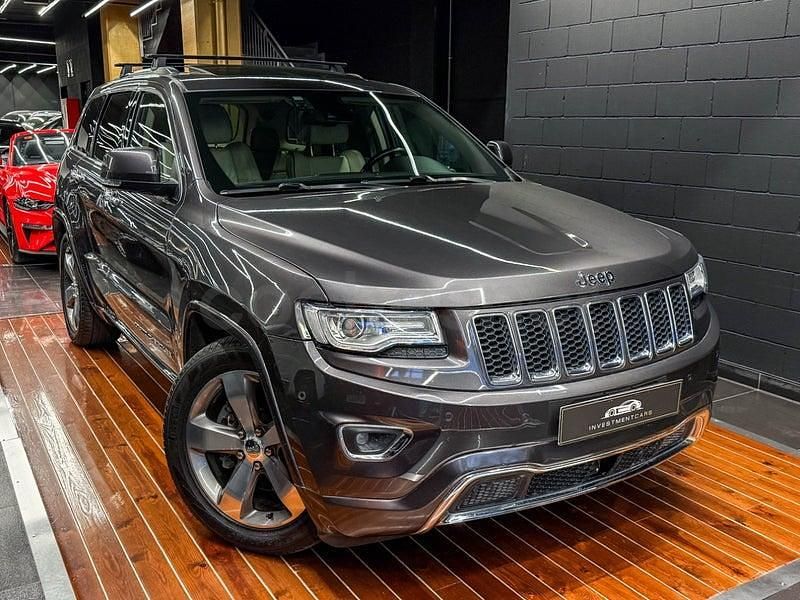 Usado Jeep Grand Cherokee Overland 250 CV (183 kW) 2014 Gris / plata SUV