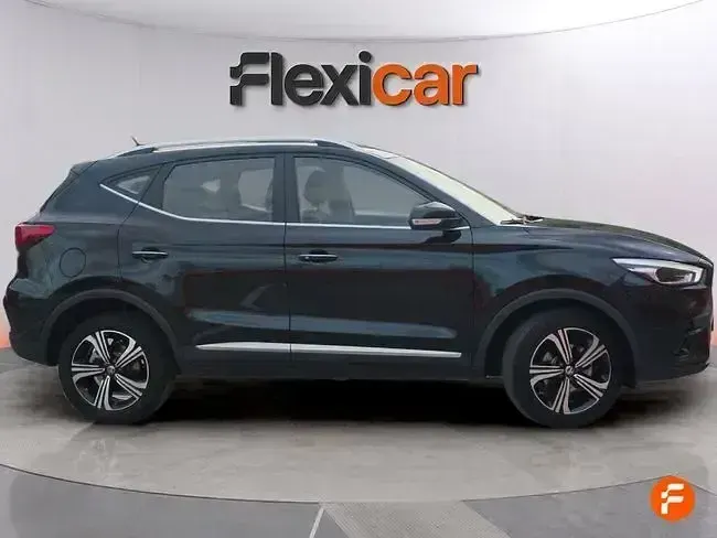 Usado MG ZS Comfort 111 CV (81 kW) 2022 Verde SUV