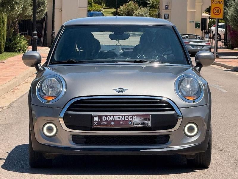 Usado Mini ONE 102 CV (75 kW) 2020 Gris Utilitario