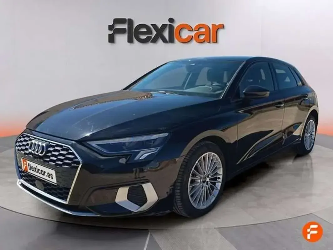 Usado Audi A3 Sportback Advanced 116 CV (85 kW) 2023 Negro Utilitario