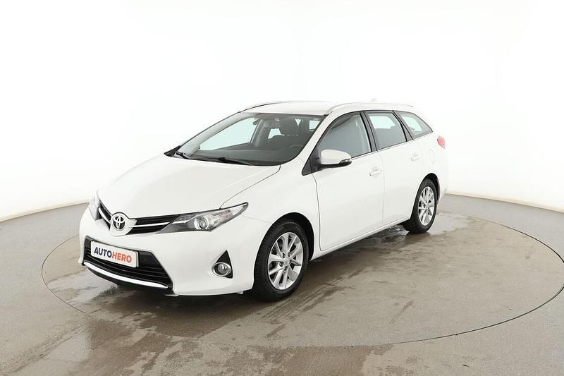 Blanco Usado 2014 Toyota Auris Touring Sports Active Familiar | 12.299 € - Imagen 1/3