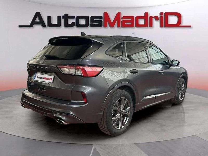 Usado Ford Kuga ST-Line 120 CV (88 kW) 2023 Gris SUV