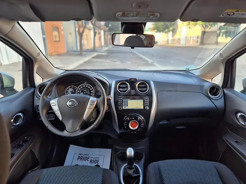 Usado Nissan Note Acenta 90 CV (66 kW) 2016 Gris / plata Utilitario